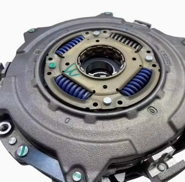 Auto Parts Dual Clutch 7DCT250 DCT250 10426024 11009561 24270578 24280304 Automatic Transmission Clutch Assembly for Buick