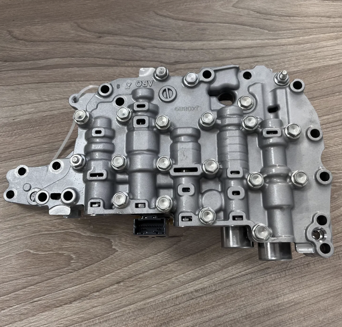 Quality Assured Car Accessories Jf017e CVT8 Transmission Valve Body for Nissan