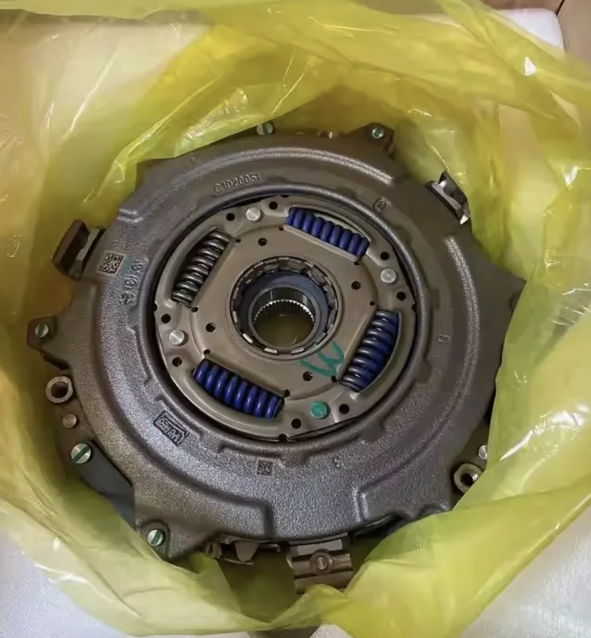 Auto Parts Dual Clutch 7DCT250 DCT250 10426024 11009561 24270578 24280304 Automatic Transmission Clutch Assembly for Buick